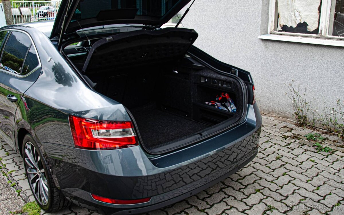 Škoda Superb 2.0 TDI SCR DSG - 12
