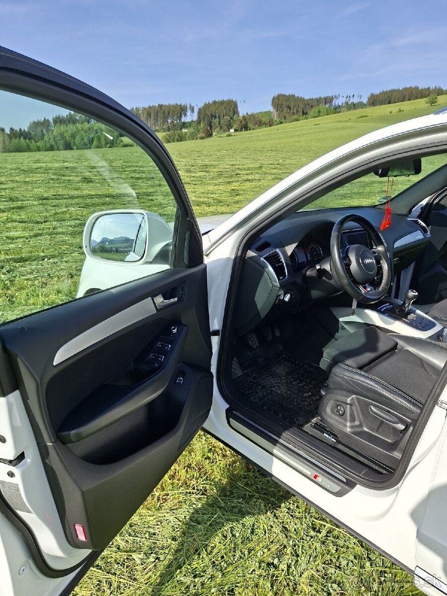 Audi Q5 2.0 tdi Quattro MANUÁL - 12