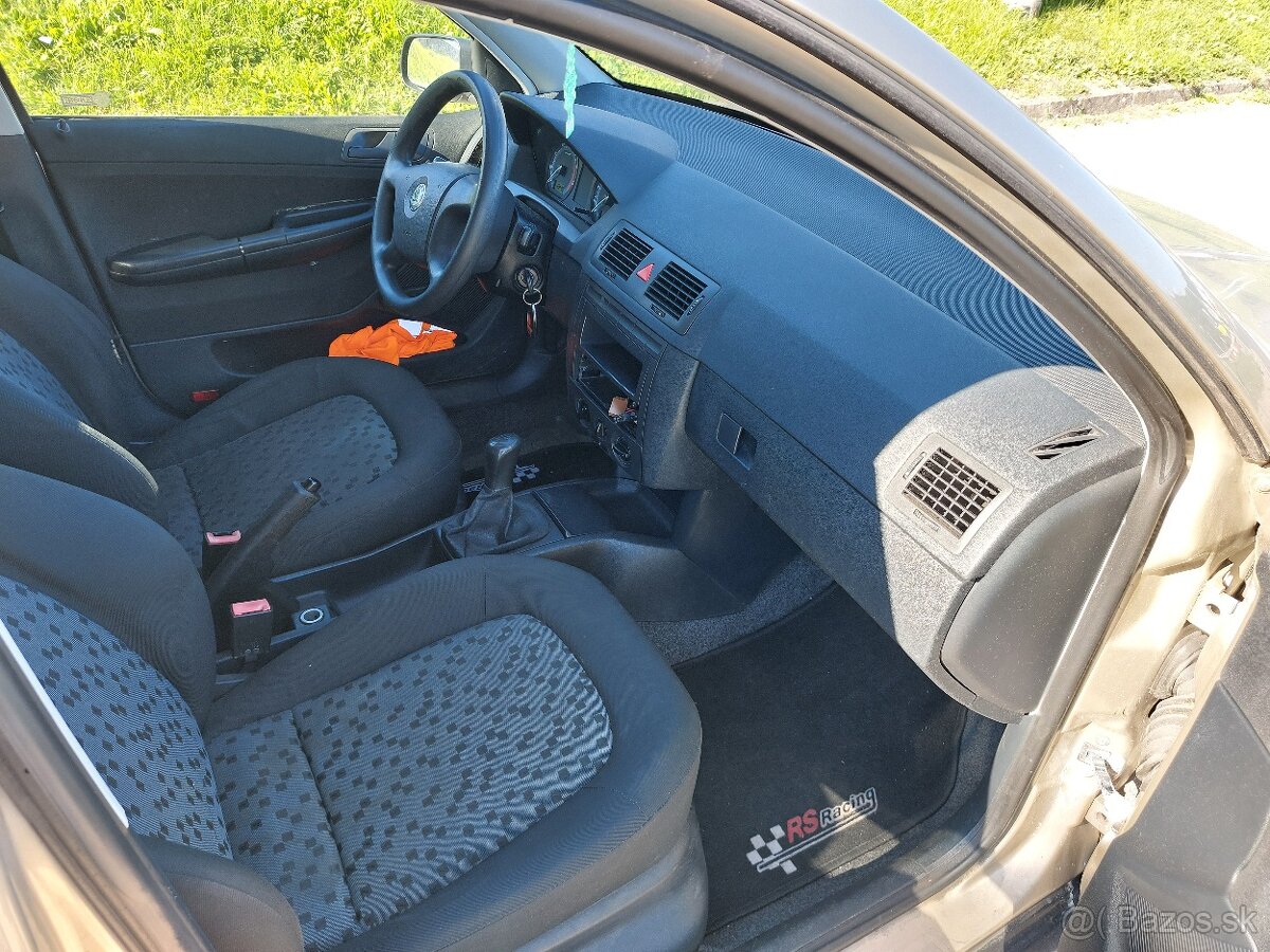 Škoda Fabia Combi 1.2 12V Classic - 12