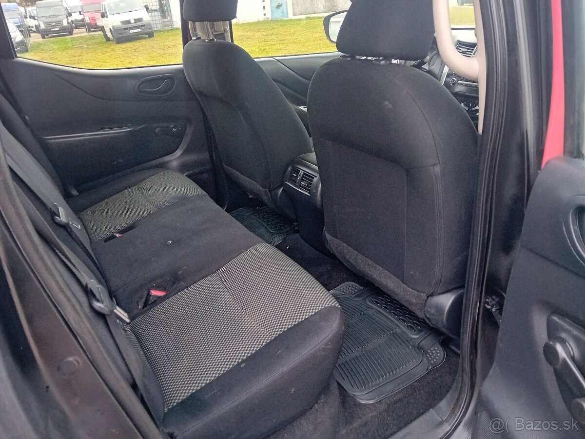 Nissan Navara 2,3D 120KW 4x4 2017 - 12