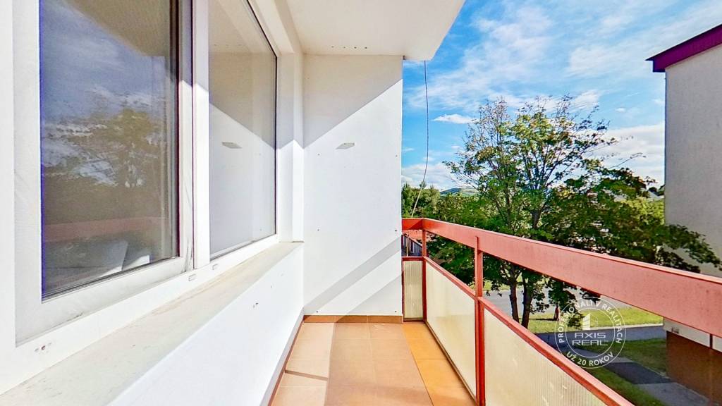 AXIS REAL | Slnečný 3-izbový byt s LODŽIOU, Stará Ľubovňa, K - 12