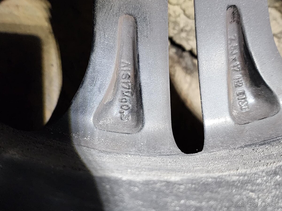 Predám elektróny s pneumatikami na mercedes - 12