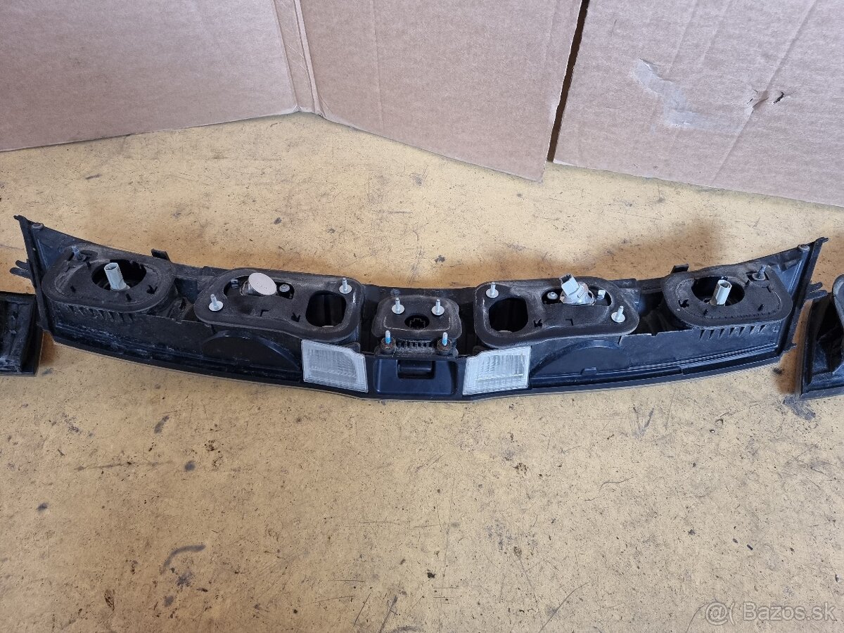 Honda Civic VIII UFO zadné svetlo - 12