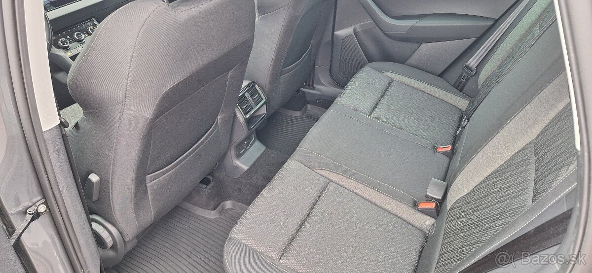 Škoda Karoq 2.0 tdi 4x4 - 12