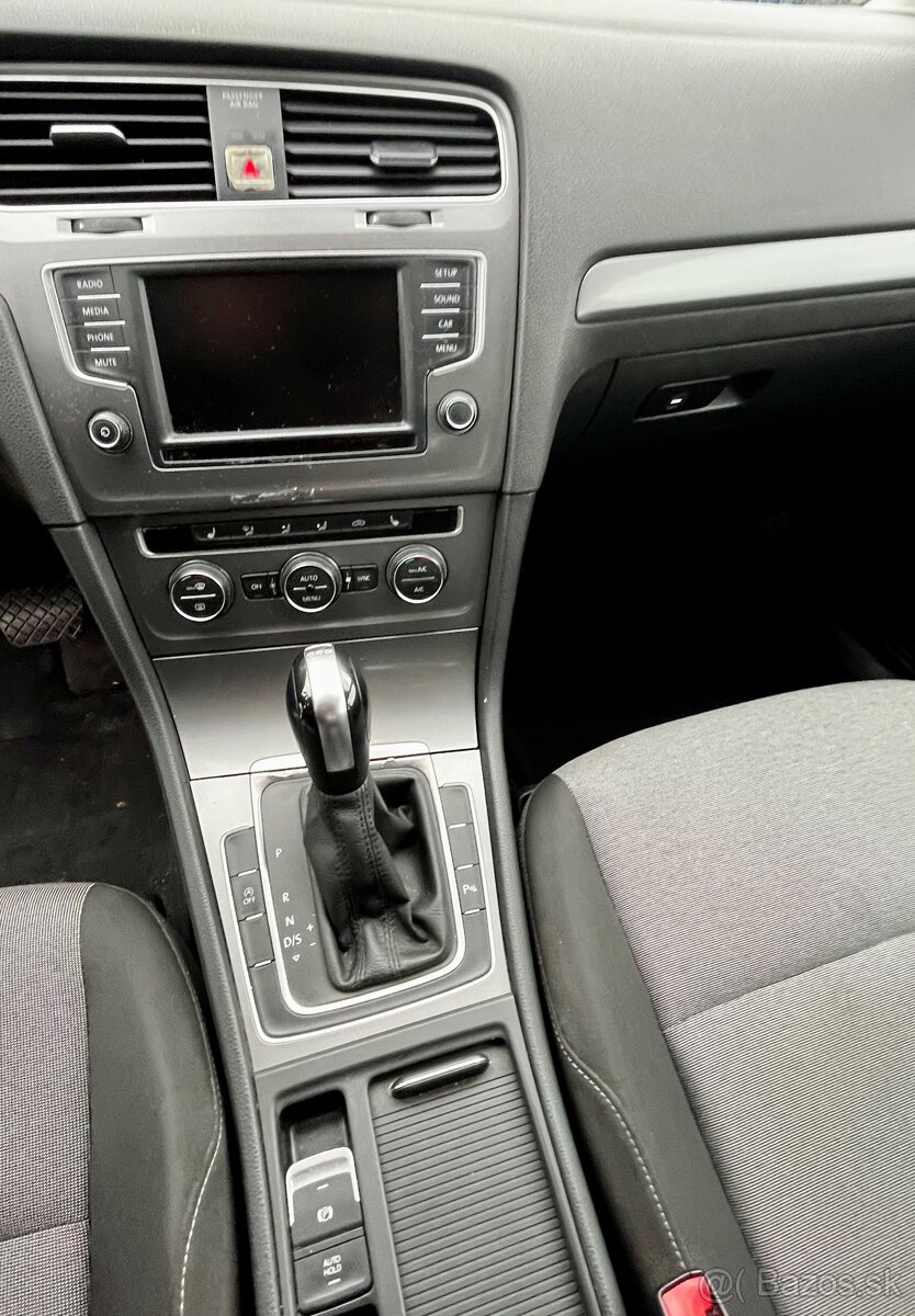 Predám VW Golf Variant 7 1.6 TDI DSG - 12