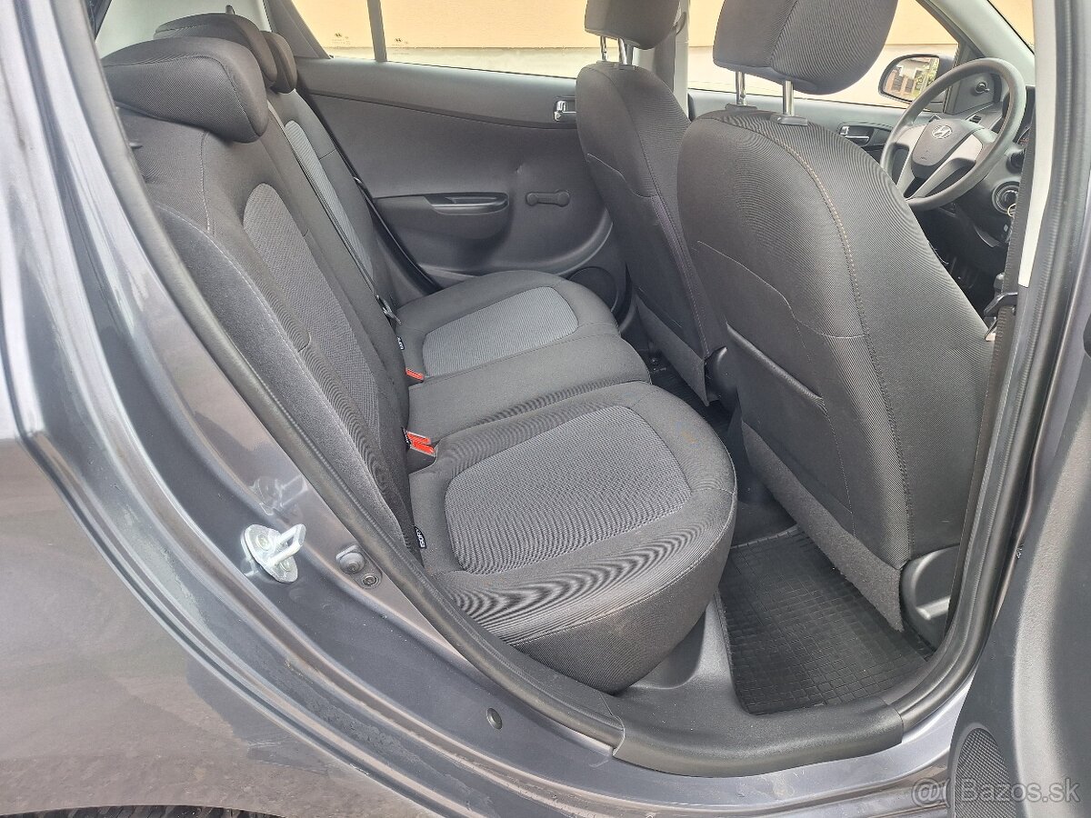 HYUNDAI I20 BENZIN ROK 2013 KLÍMA - 12
