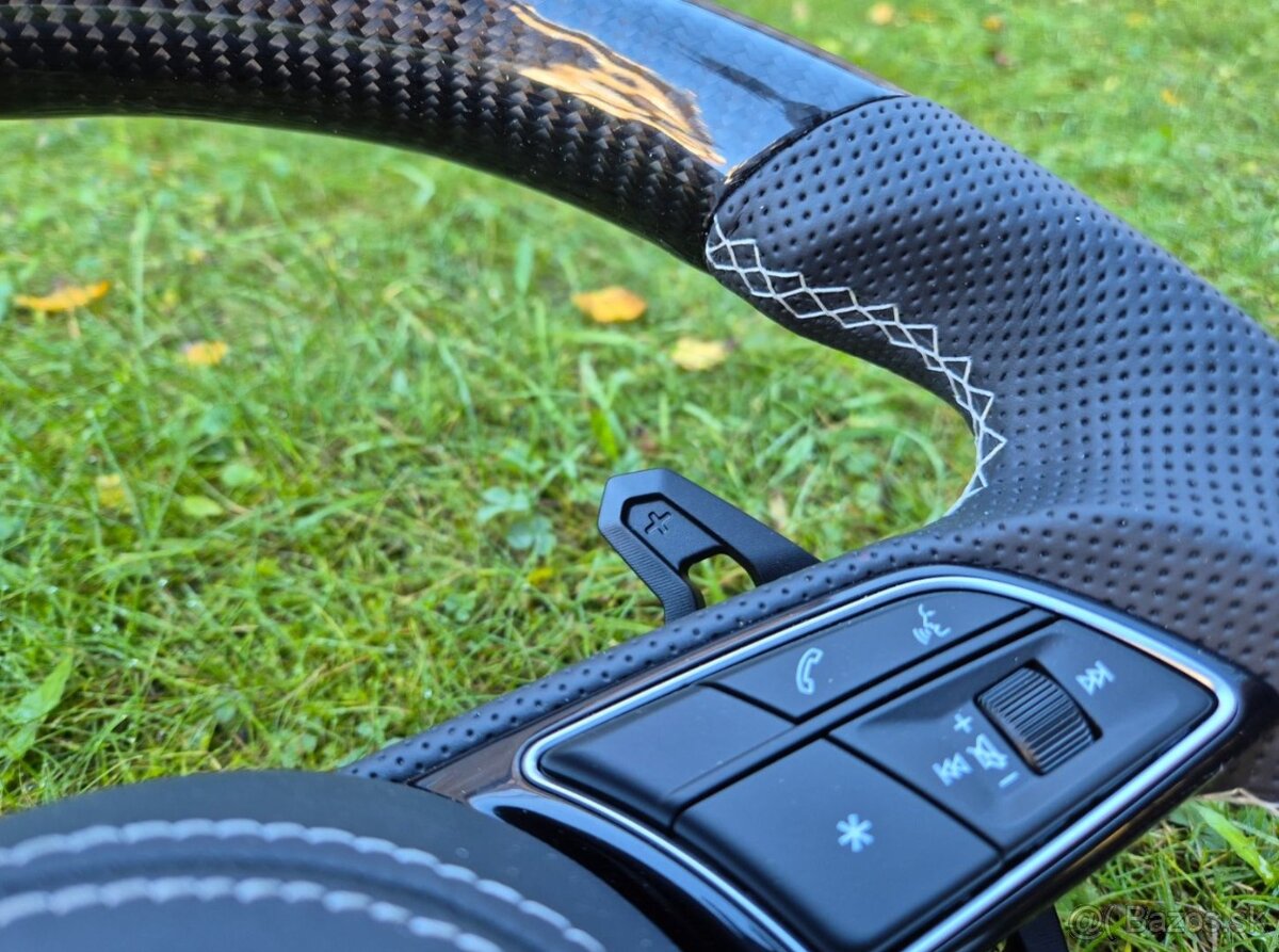 -AUDI R8 VOLANT SPORTOVY START/STOP - DRIVE SELECT - 12