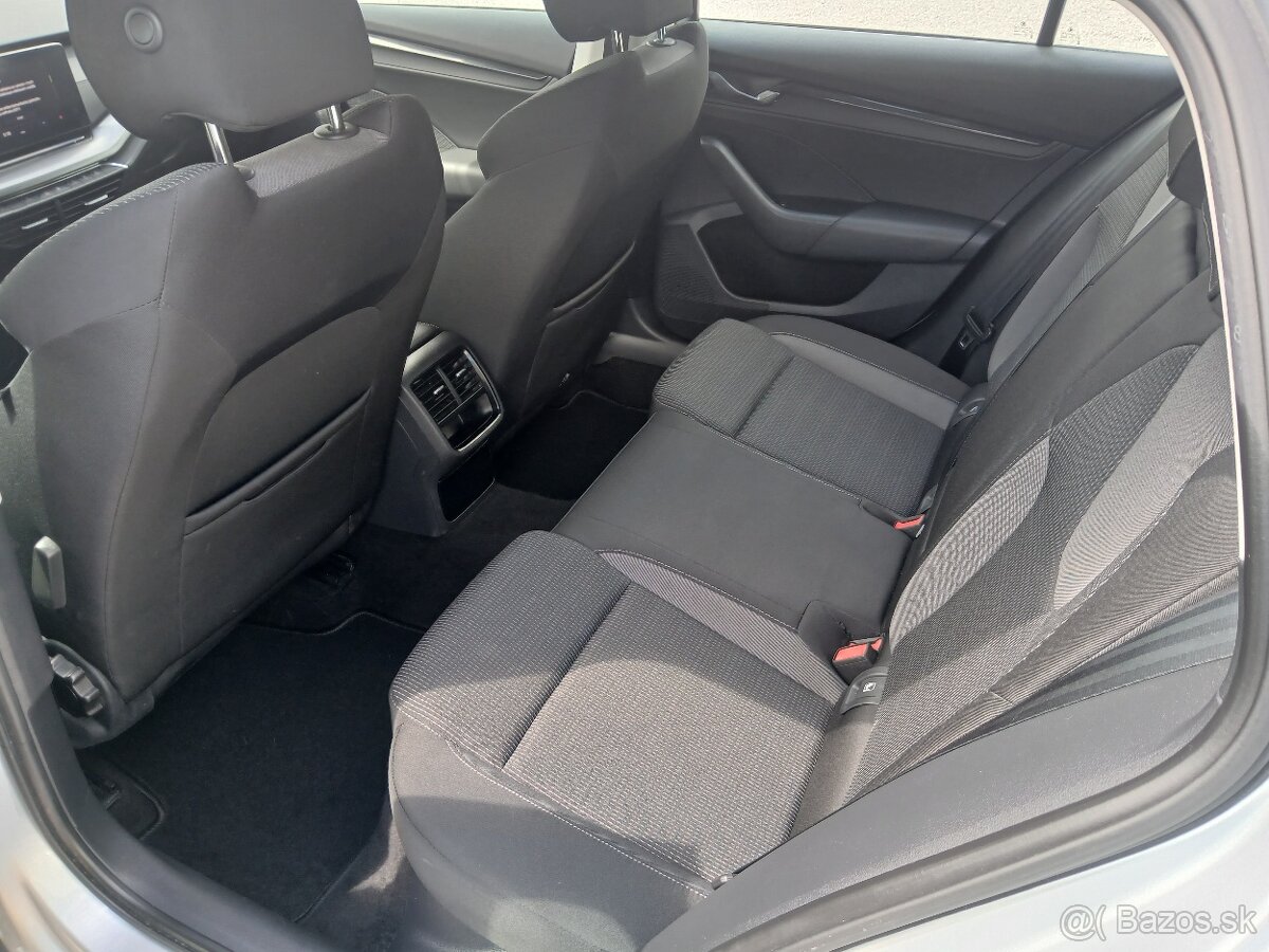 Škoda Octavia IV 2.0 TDI DSG - 12
