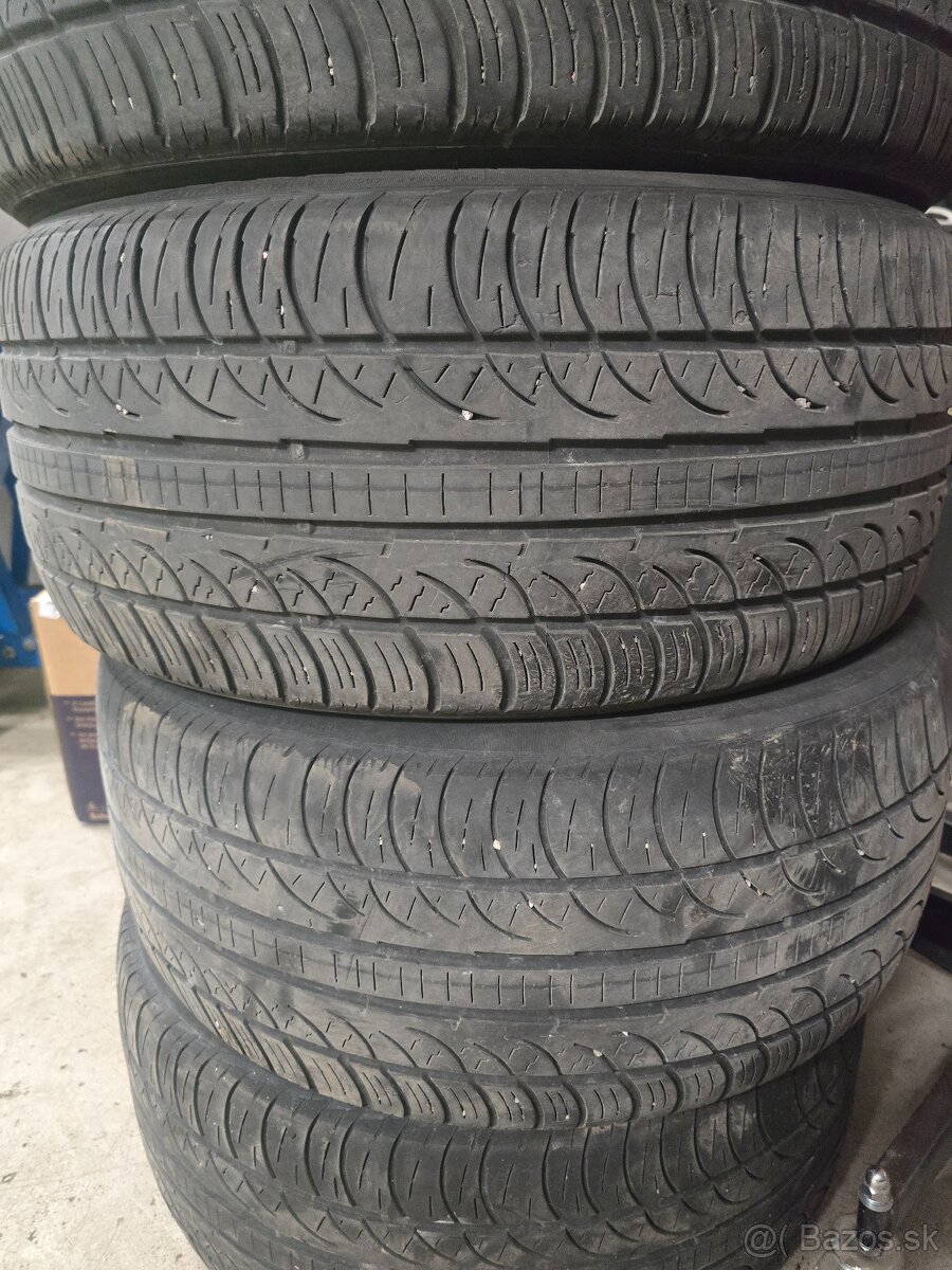 Predam pneumatiky Pirelli 265/40 R20 - 12