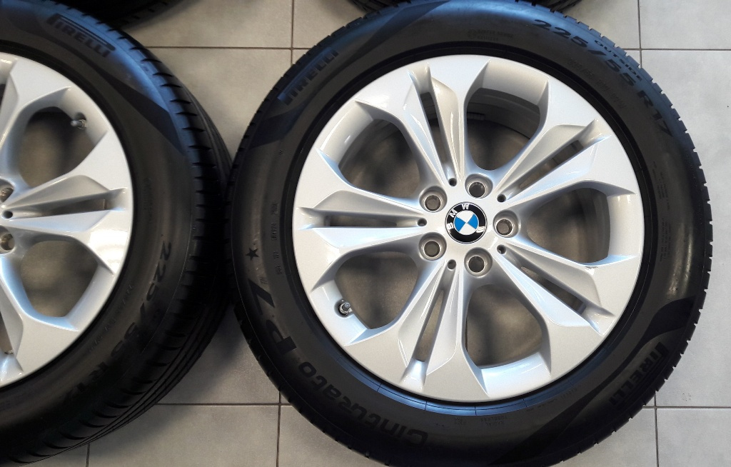 BMW X1 F48 17" Styling 564 - 12