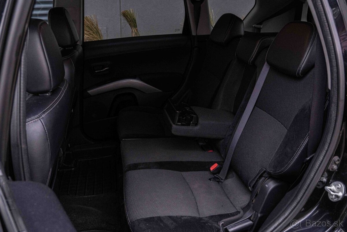 Mitsubishi Outlander 2.2 DI-D - 12