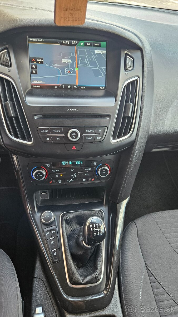 Ford Focus Kombi 2.0 TDCi Duratorq Titanium - 12