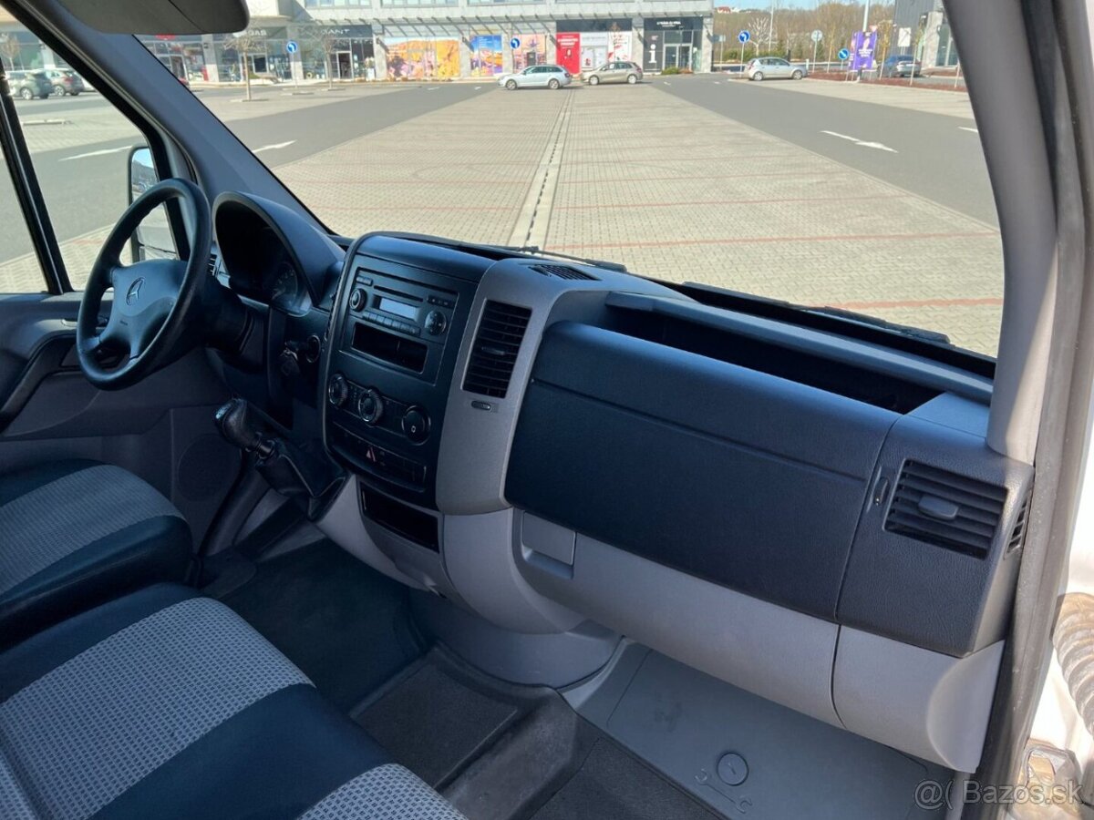 Mercedes Benz Sprinter 311 2,2 CDi 9 míst klima ČR - 12