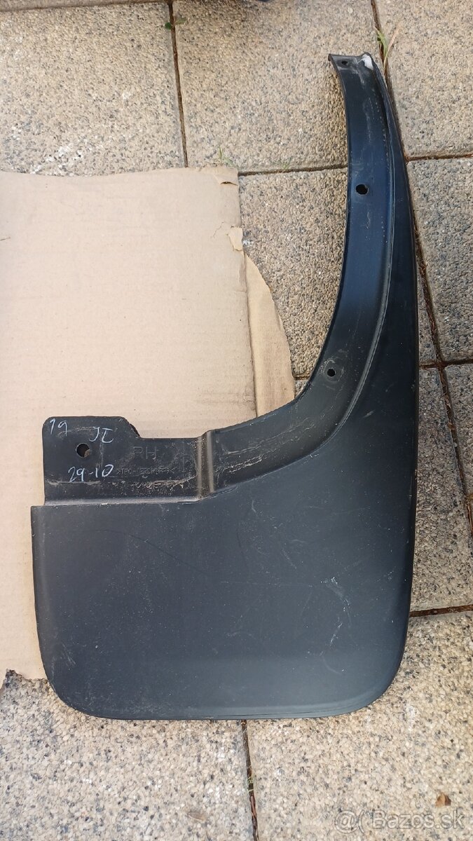 Isuzu D Max vaničky 2025 - 12