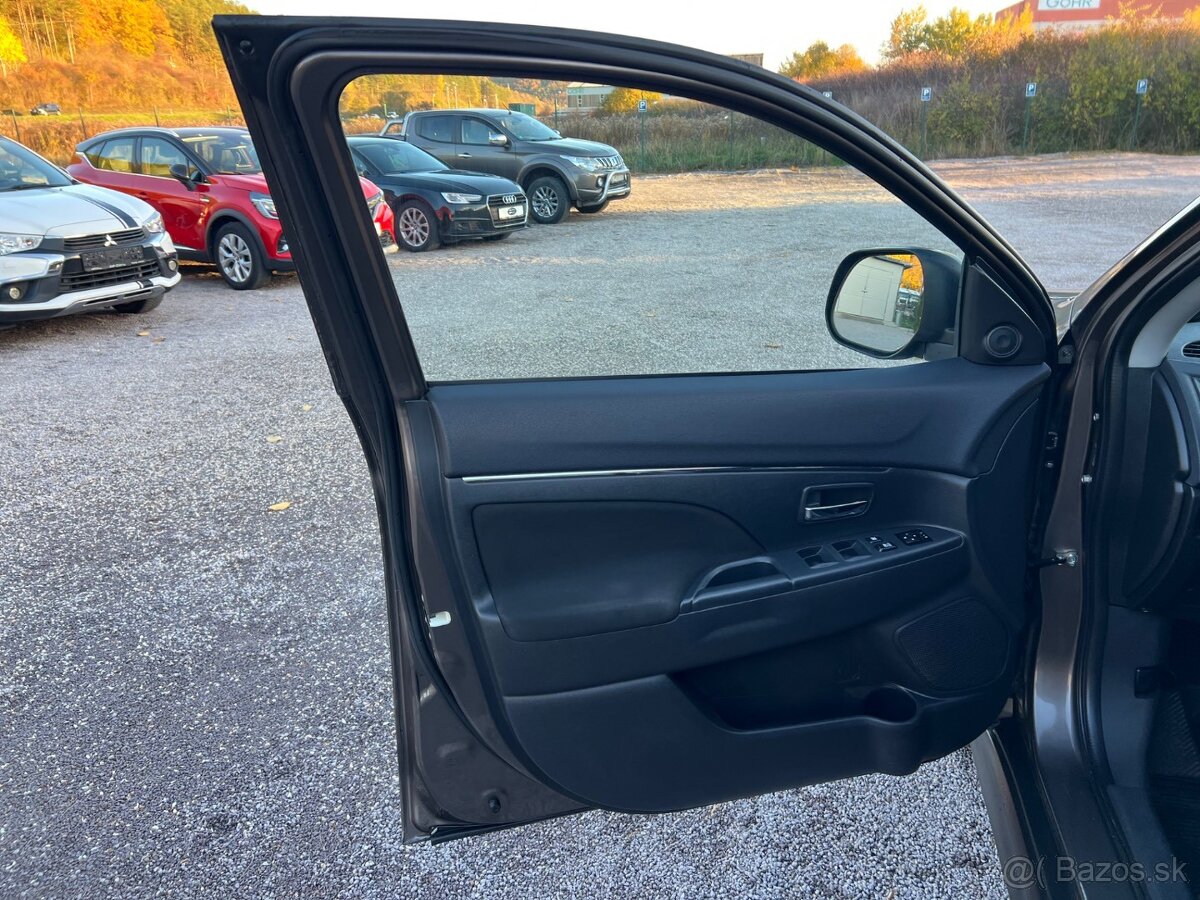 Mitsubishi ASX 2.2 DI-D Instyle+ 4x4 - 12