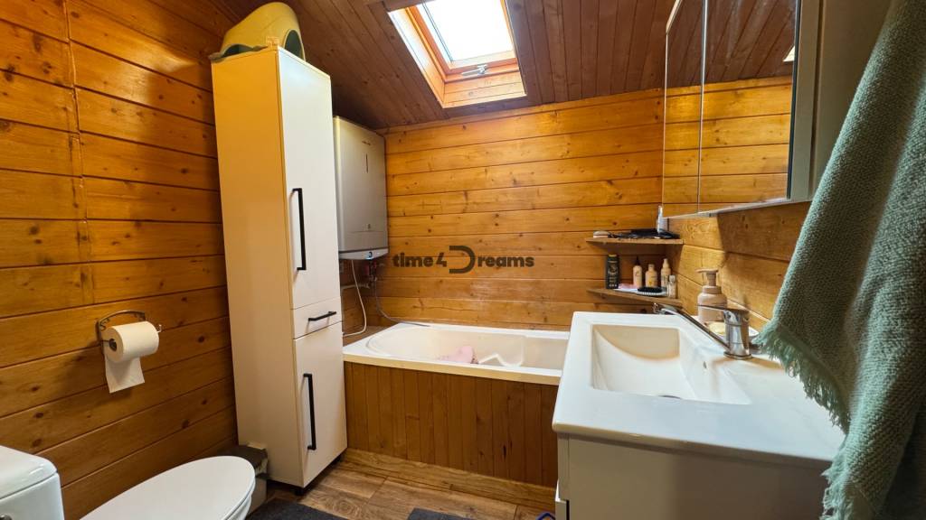 NA PREDAJ 870m2 pozemok Nitra - Čermáň - 12