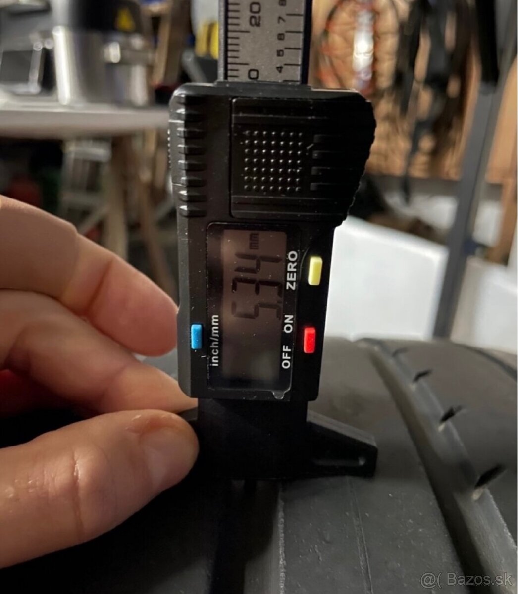 Yokohama 285/40 R21 letné - 12