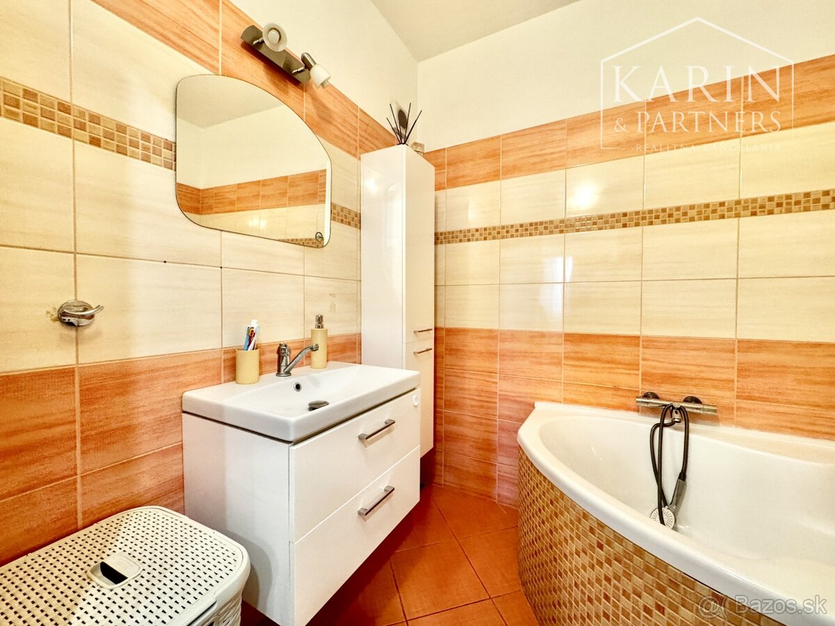 4-izbový byt s vlastnou záhradou s altánkom, 79 m2, Gbely - 12