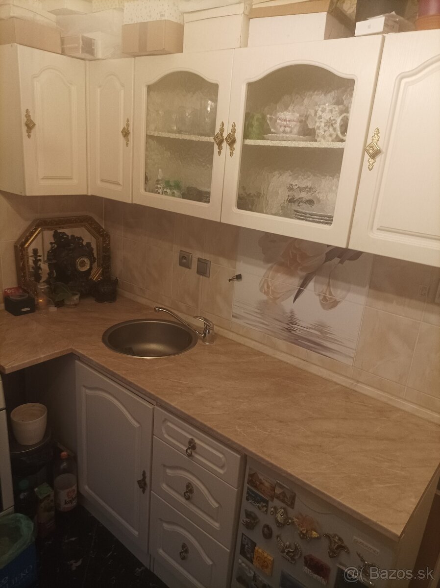 EXKLUZÍVNE 1i zrek.byt HRANICNA RUZINOV - 12