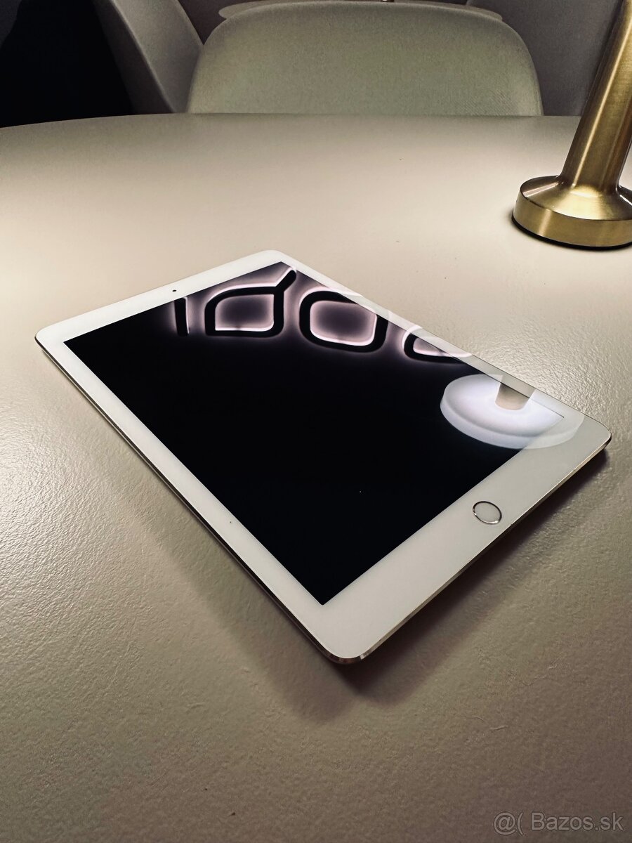 iPad Air 2 zlatý 128GB - 12