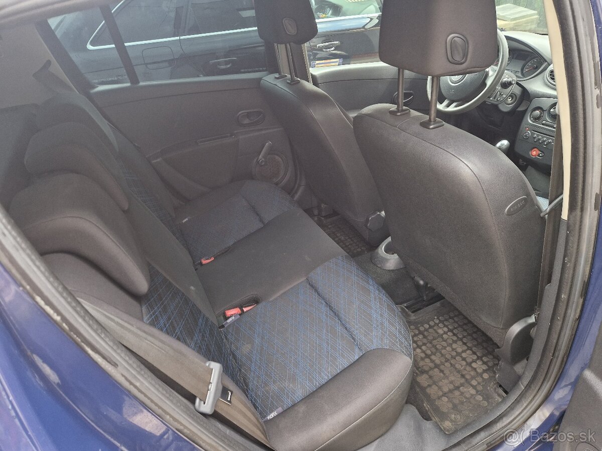 Renault Clio 1.5 dCi - 12