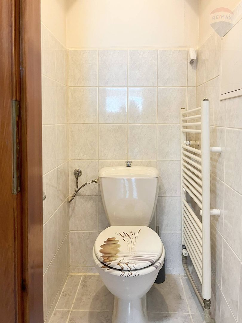 PREDANÉ Predaj: 3-izbový byt s krbom priamo v centre L - 12