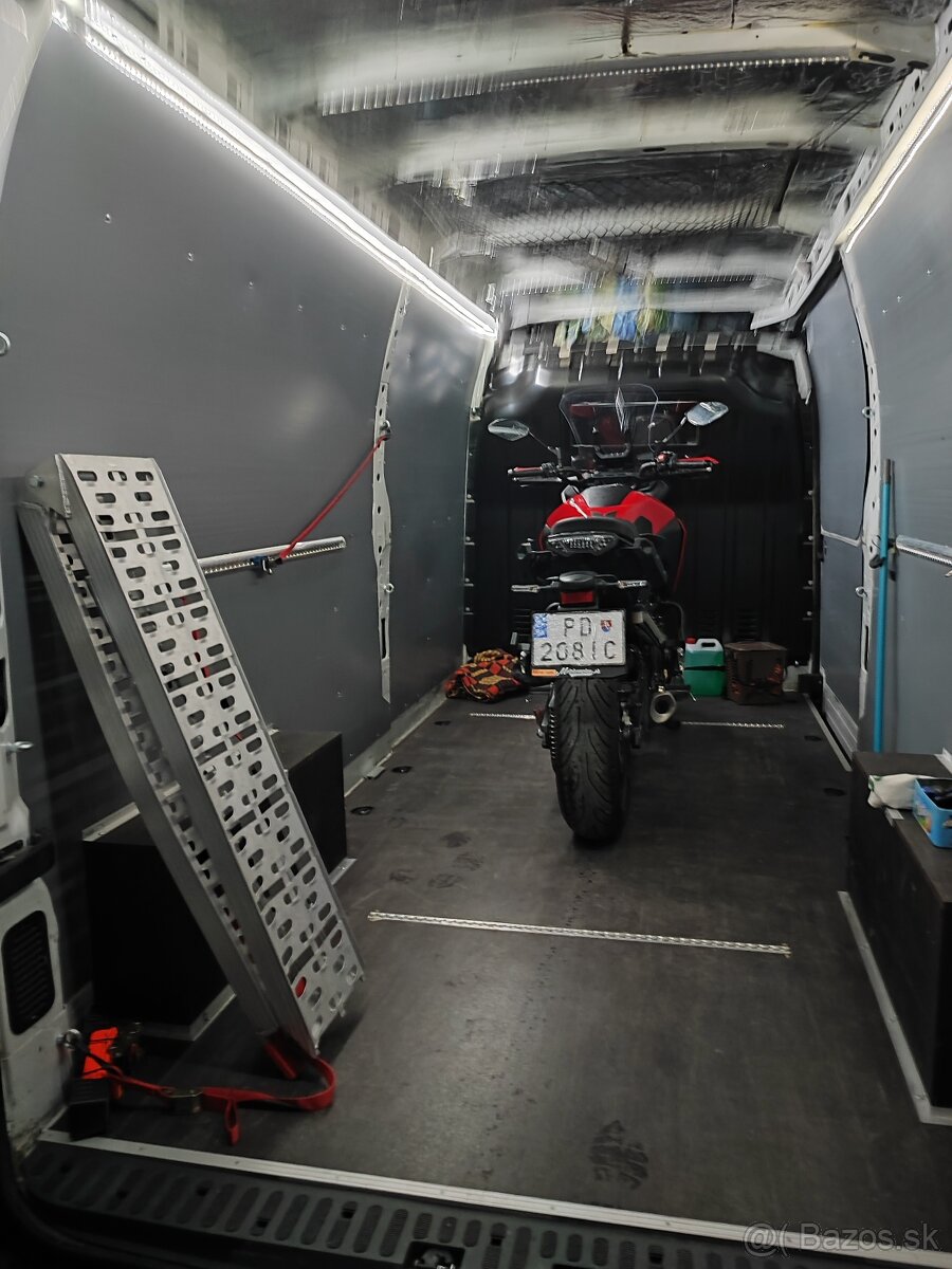 Predám Renault Master 2.3dci l3h2 - 12