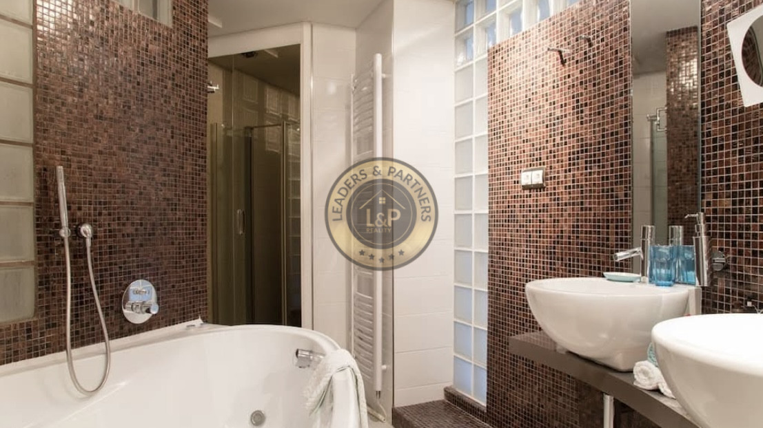 Veľký 3- izbový byt v centre - 12