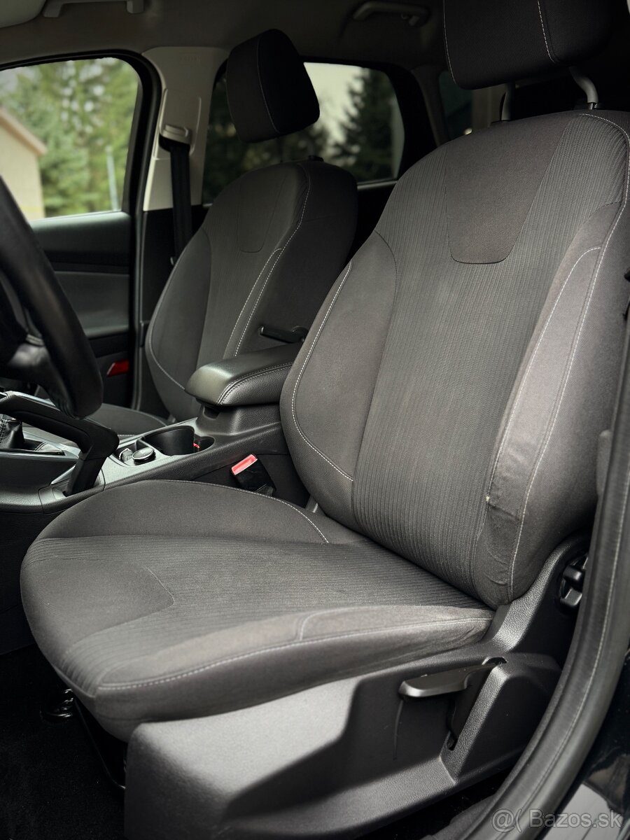 FORD FOCUS Combi 1.6TDCi + Nové zimné pneu - 12