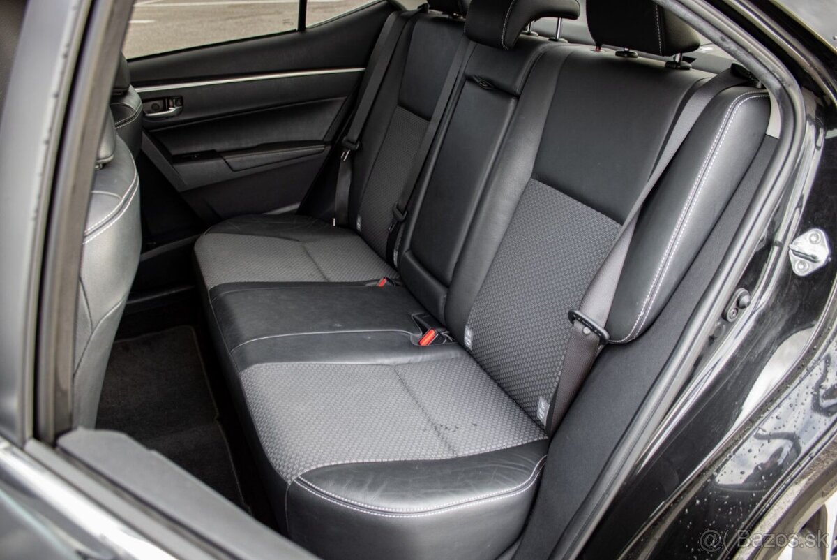 Toyota Corolla sedan 1.6 Ececutive - 12