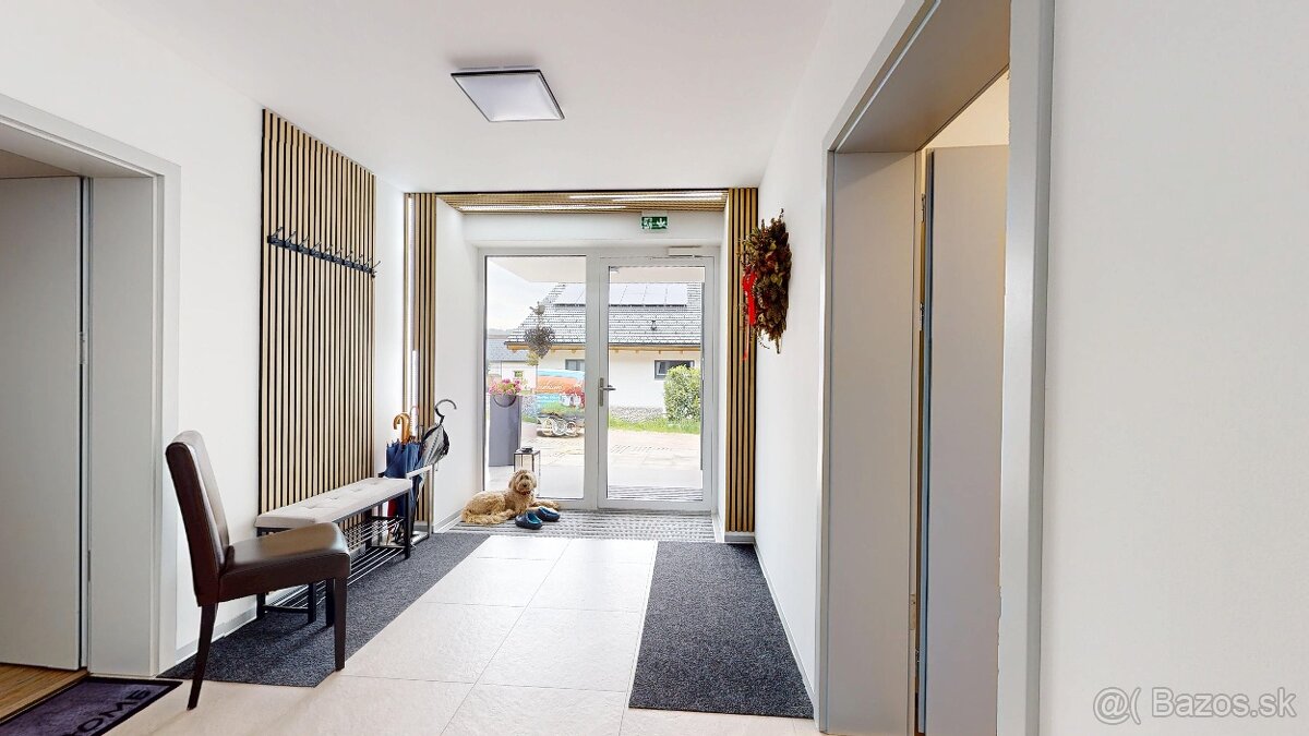 3izbový apartmán s terasou a záhradou v rakúskych Alpách - 12