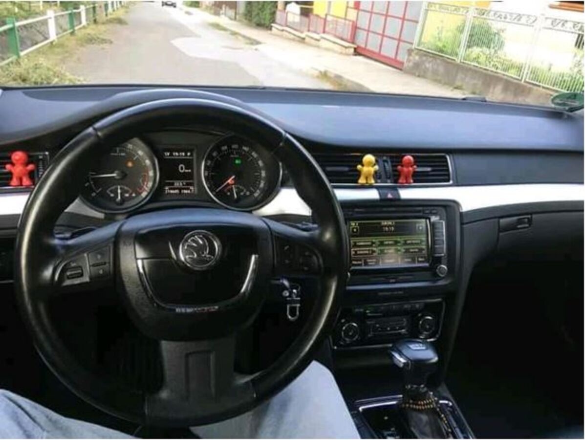 SKODA LOGO ZNAK LOGO DO VOLANTU - 12