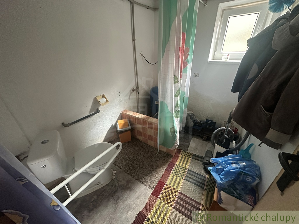 Dom na polosamote s veľkým pozemkom, Detvianska Huta - 12