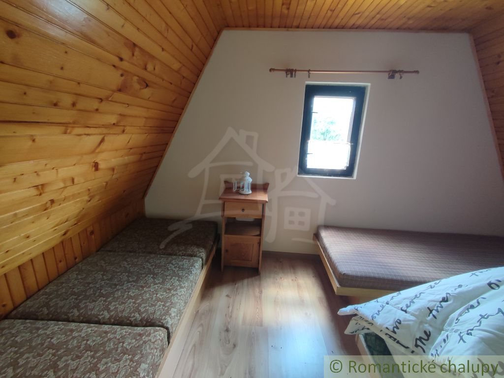 Útulná a priestranná rekreačná chata v chatovej osade v lo - 12