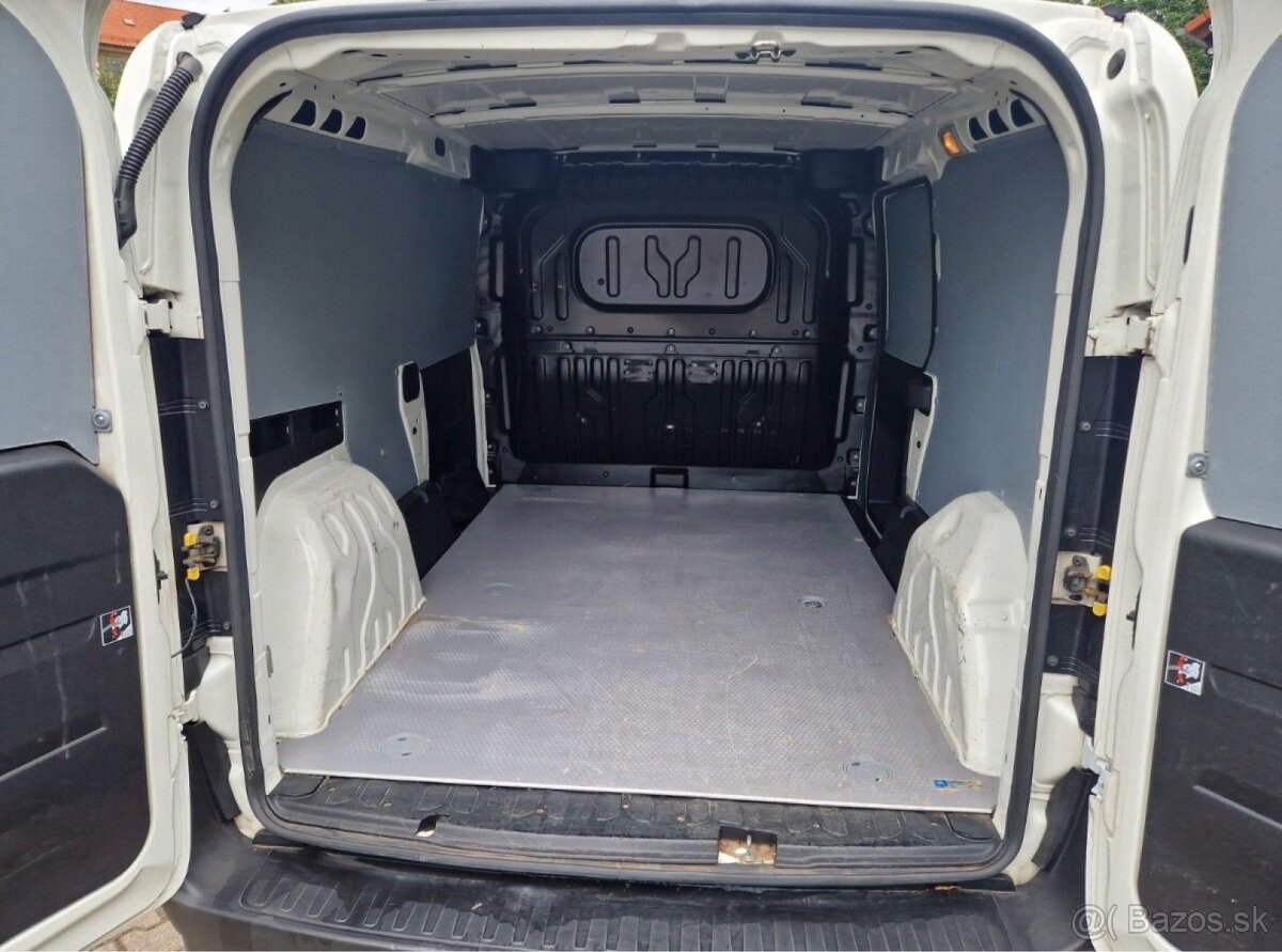 FIAT Dobló Cargo L2 1.6 MultiJet SX - 12