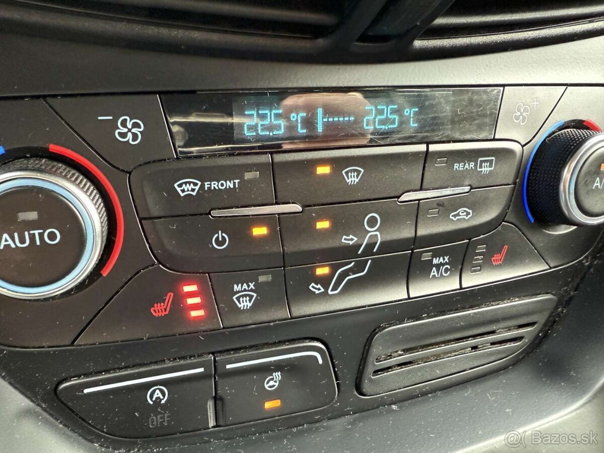 FORD KUGA 2,0TDCi 4x4 - 12