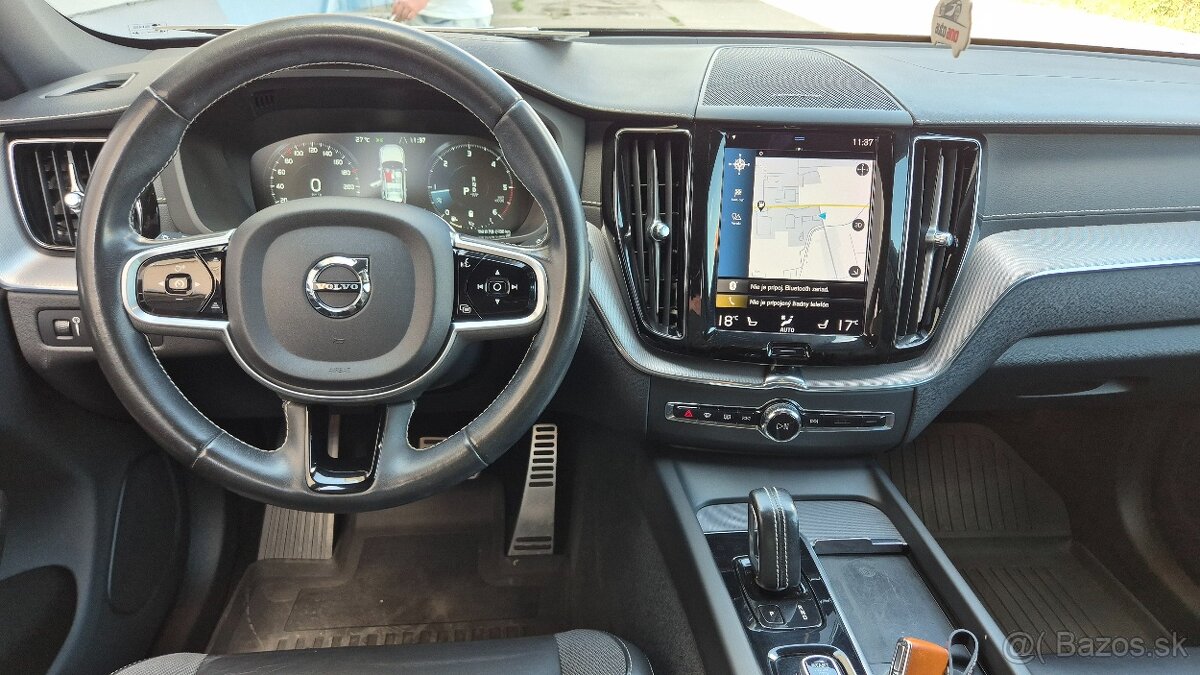 Volvo XC60 2.0 B4 mHEV DARK edition AWD - 12