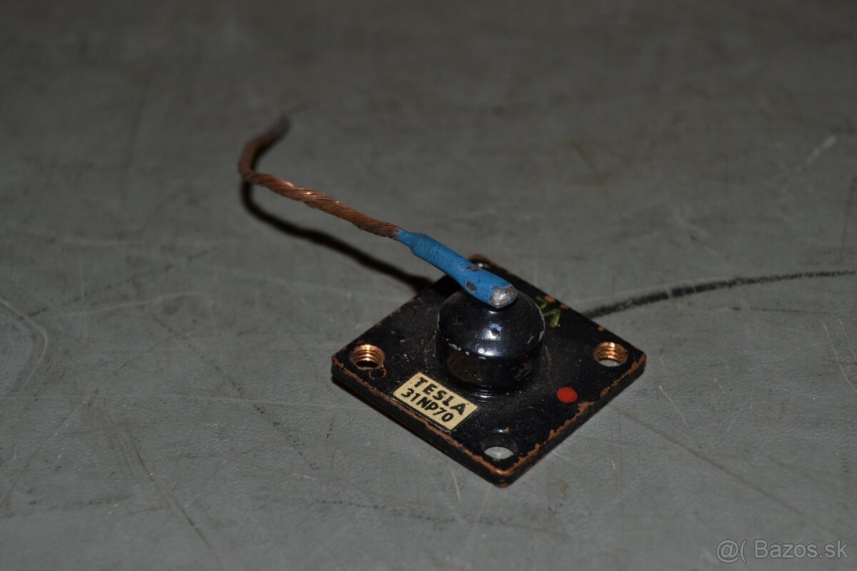 Retro súčiastky Tesla (č.1) - uloženky - 12