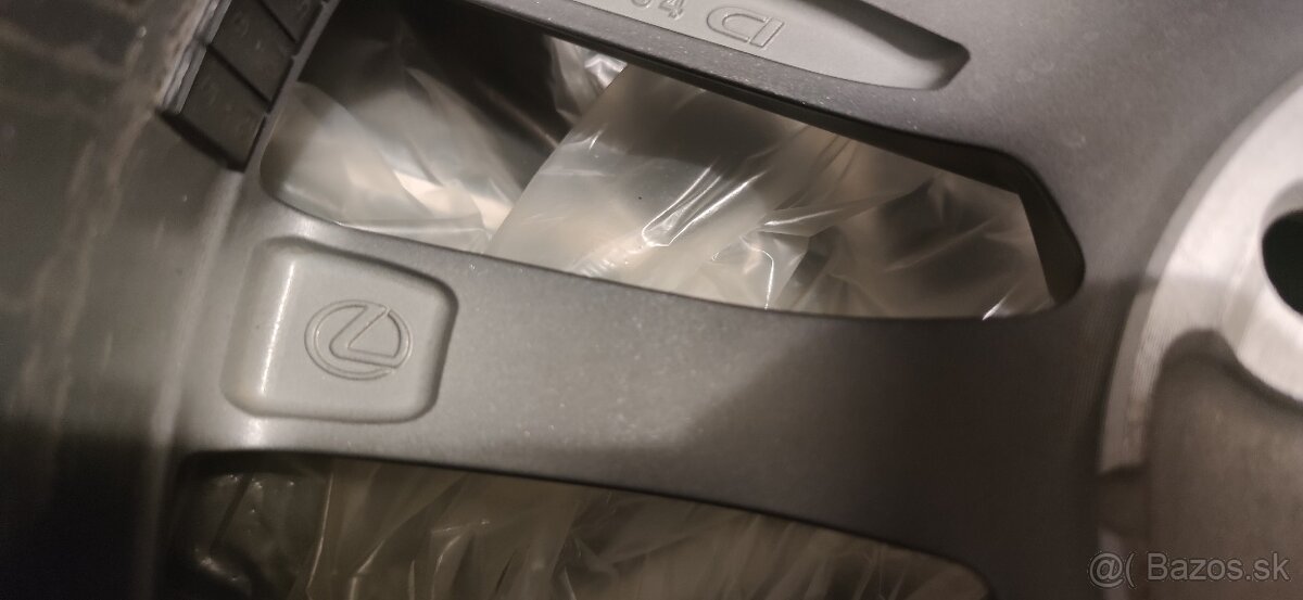 Predam hlinikove disky Lexus 18” - 12