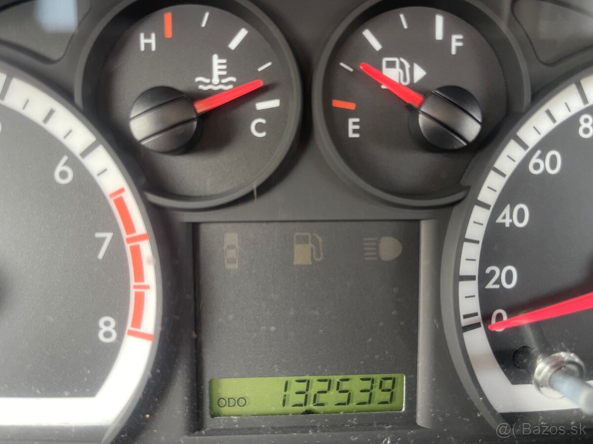 Chevrolet Aveo 1.4 benzín 2008/2009 - 12