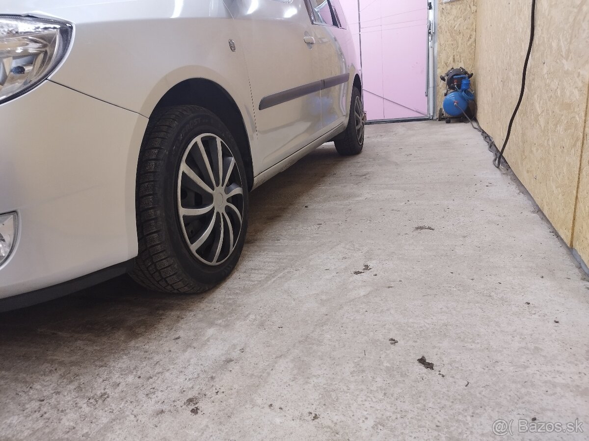 Skoda Roomster Elegance 1.9 tdi 77kw 2007 - 12