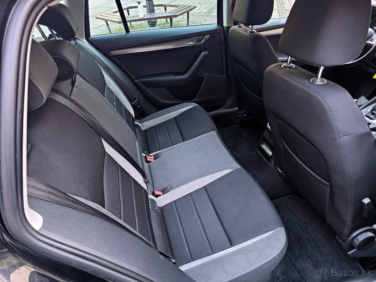 Škoda Octavia Combi 2.0 TDI DSG JOY Navi DVD R18 Orig. KM - 12