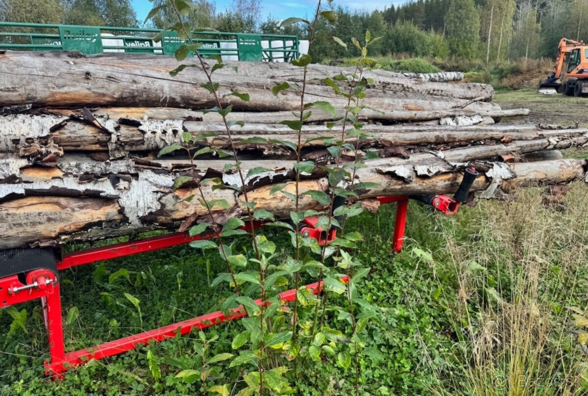 Štípací automat Hakki Pilke Falcon 35 plus podávací stůl 371 - 12