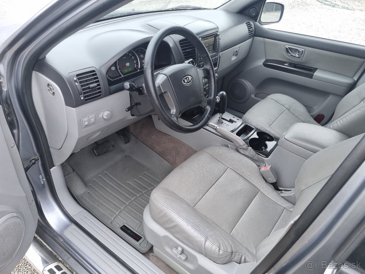 KIA SORENTO 2,5CRDi 4x4 - 12
