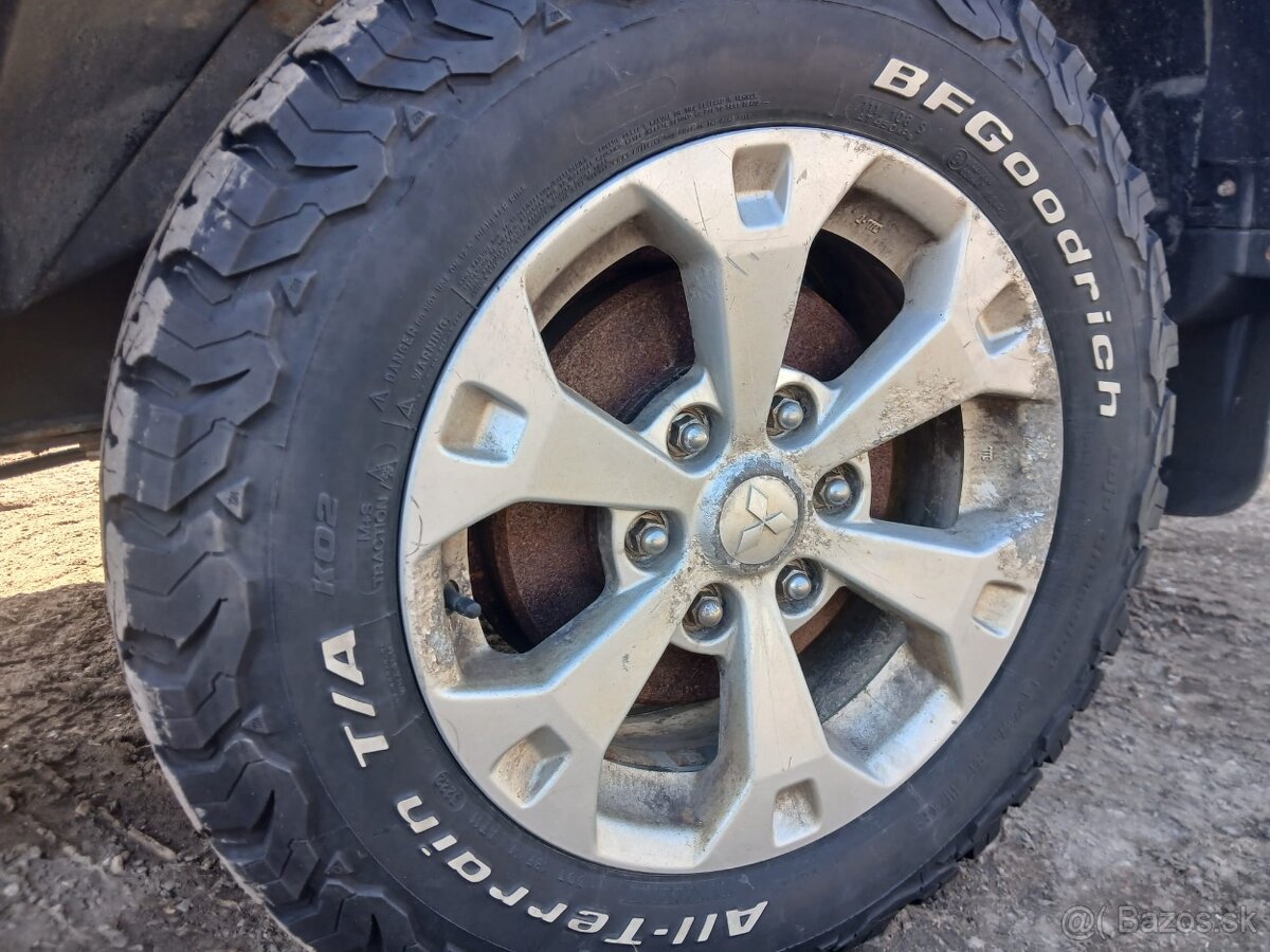 Mitsubishi L200 vo výbave DAKAR - 12