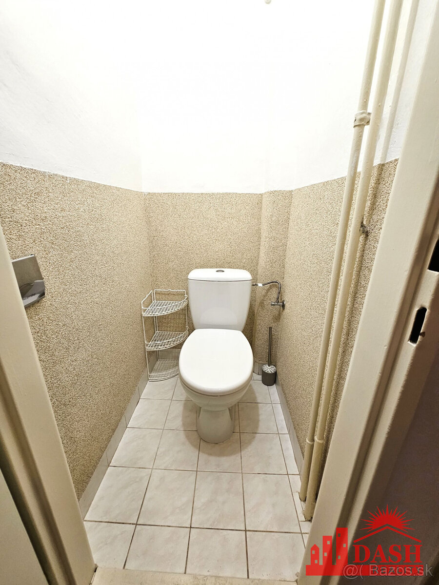 Na predaj 1 izbový byt prerobený na 2 izbový, Trenčín, ul. 2 - 12