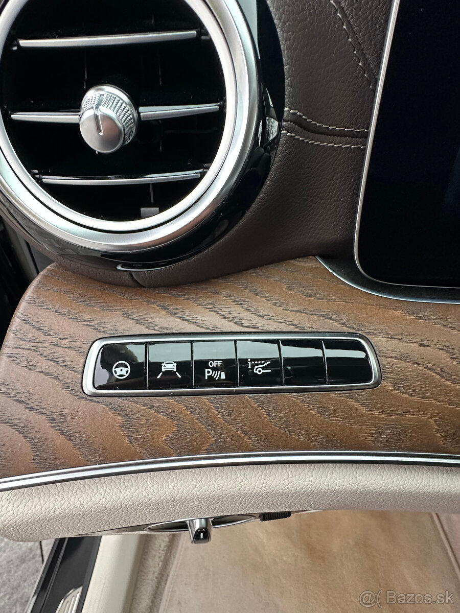 MERCEDES-BENZ E 400 4MATIC AVANTGARDE MĚCHY - 12
