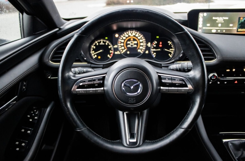 Mazda 3 90kW (2020). - 12