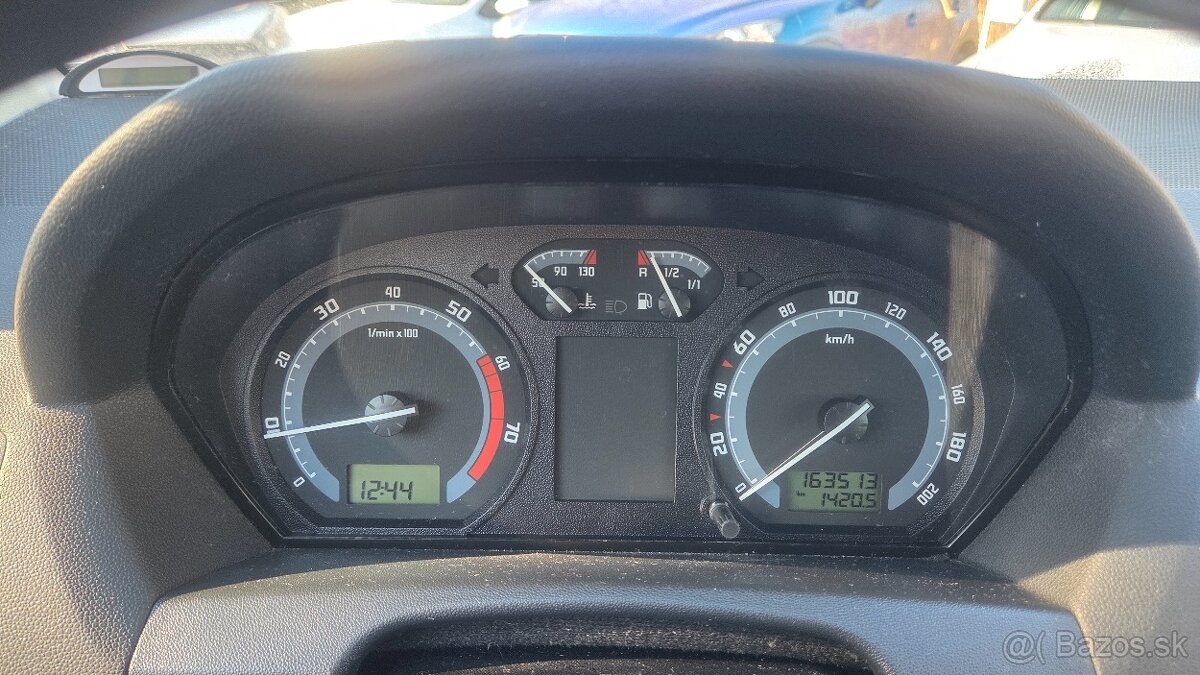 Škoda Fabia 1.2i 47 kW rok 2005 - 12