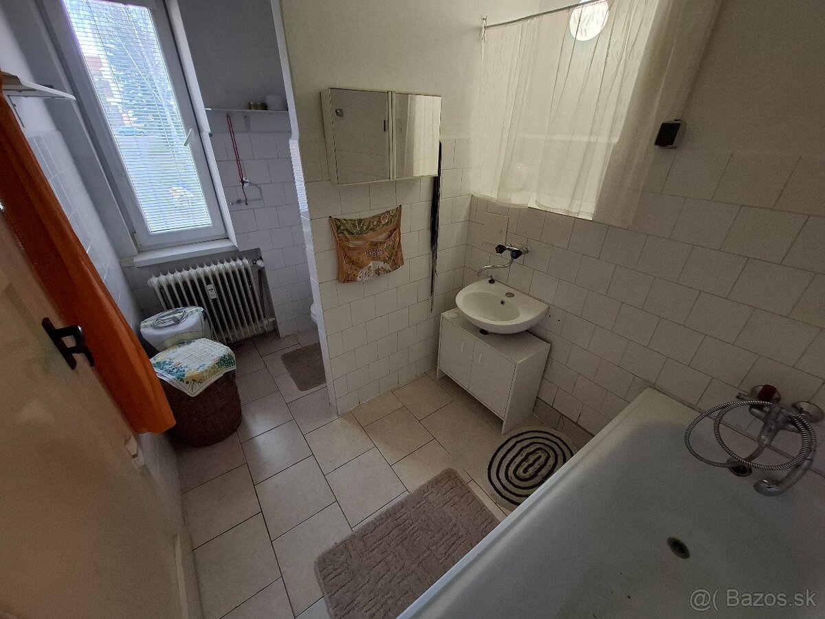 1-izbový byt, centrum mesta - 12